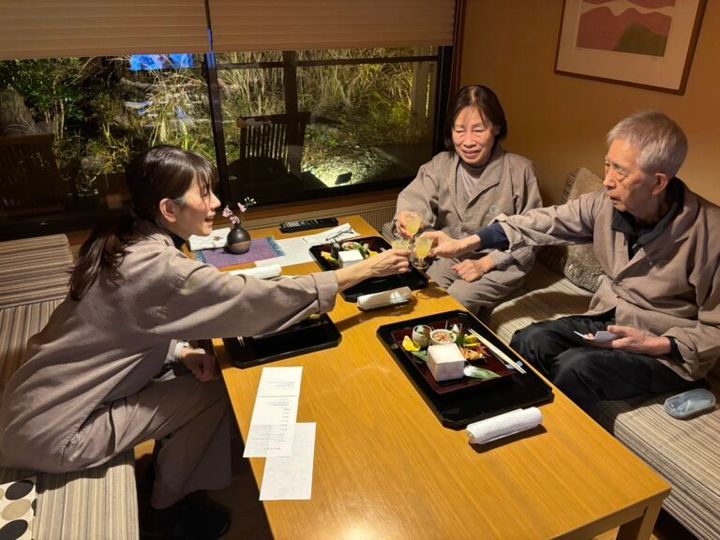 かみのやま温泉『名月荘』にてビールで乾杯