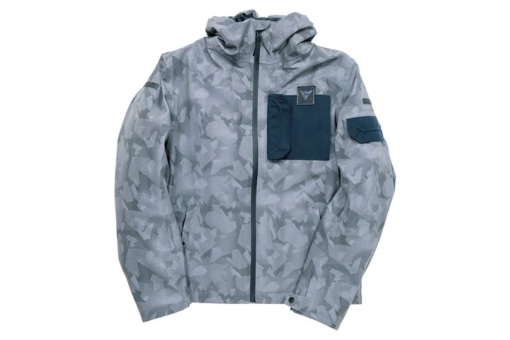 ライコランド東雲店で見つける！冬ツーリングの必須アイテム｜冬アパレル最新事情