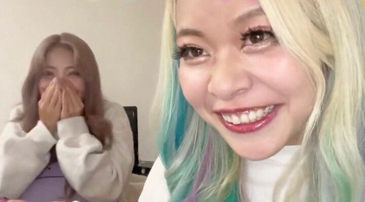 【写真・画像】YouTubeに映り込み「可愛すぎ」とスカウト…人気女芸人の27歳妹が専業主婦からモデルデビュー 1枚目