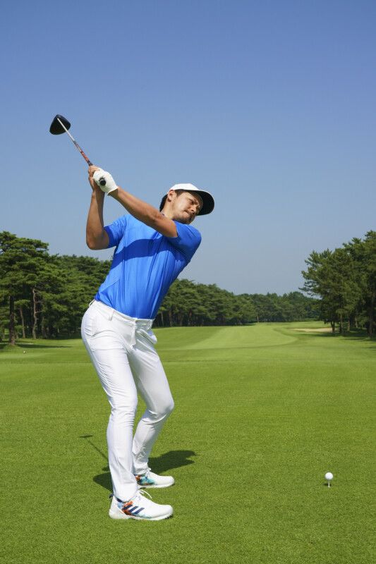 猫背にすると飛距離が伸びる！そのワケを人気コーチがわかりやすく解説