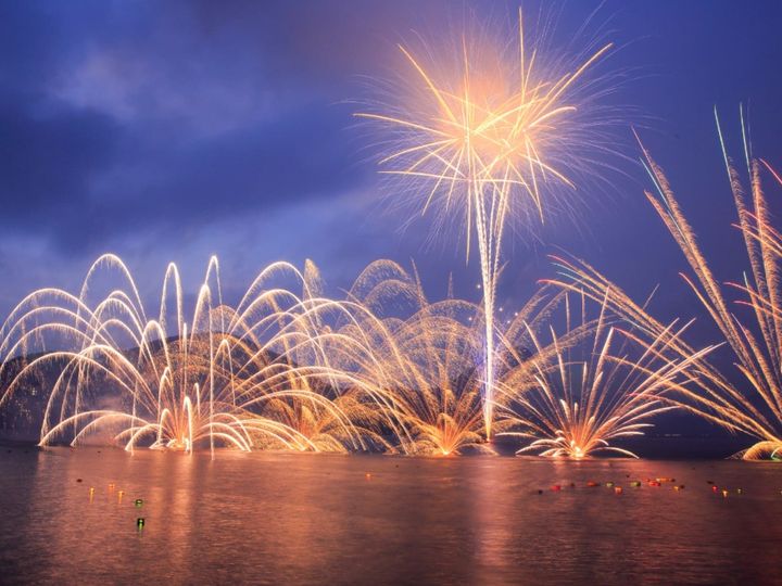 All About ニュース編集部が全国250人を対象に実施した好き＆行ってみたいイルミネーションに関するアンケートの調査結果から、好き＆行ってみたい「群馬県のイルミネーション」ランキングを発表！ 2位「榛名湖花火＆イルミ・ウィンターフェス」を抑えた1位は？