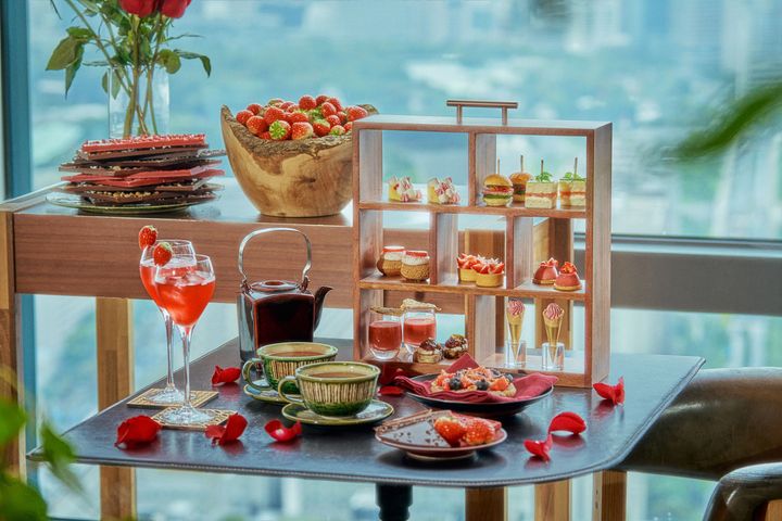 「ストロベリーアフタヌーンティー」1名7,800円（※記載の税込価格に、15%のサービス料が加算）