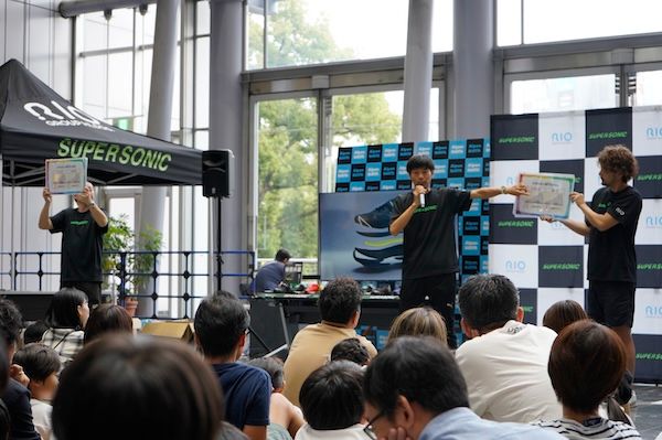 発売直後に品薄となった子供靴「SUPER SONIC」が再入荷！1月にかけっこ教室も開催