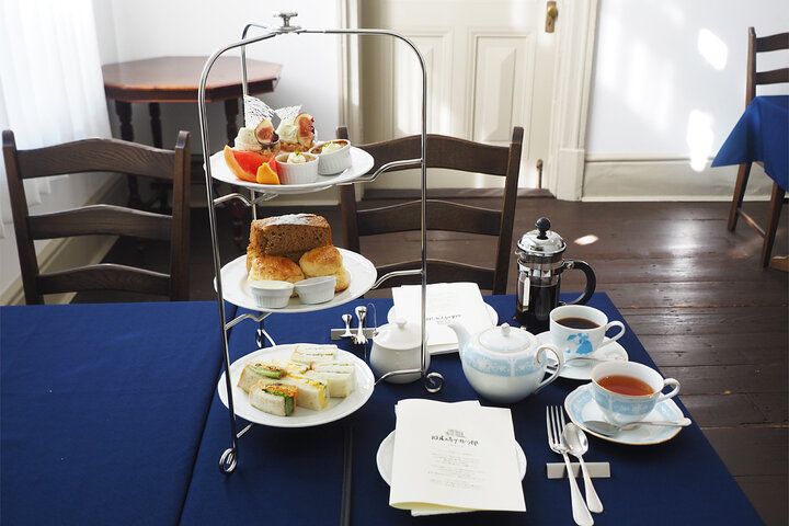 豪徳寺で約130年の時を旅する♪ 水色のかわいい洋館でお一人様OKのアフタヌーンティーを「旧尾崎テオドラ邸」