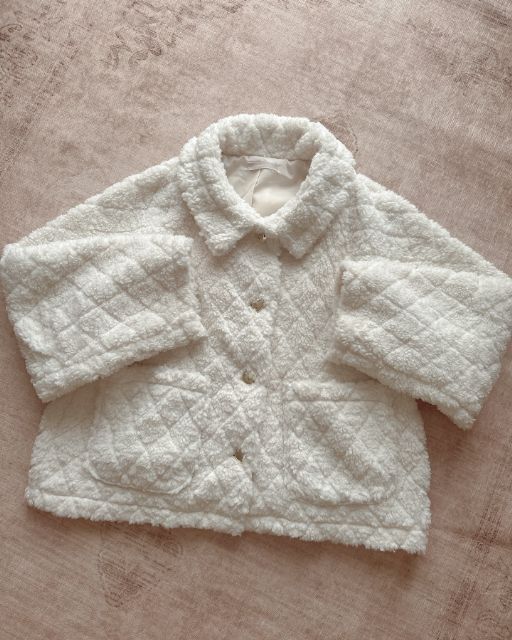 しまむらのキルトボアJKを着たコーデ