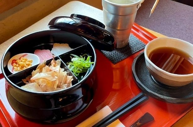 【写真】宗禅特製・西京みそ仕立て。香り高いかつお削り節と京都ならではの九条ねぎで仕上げた逸品