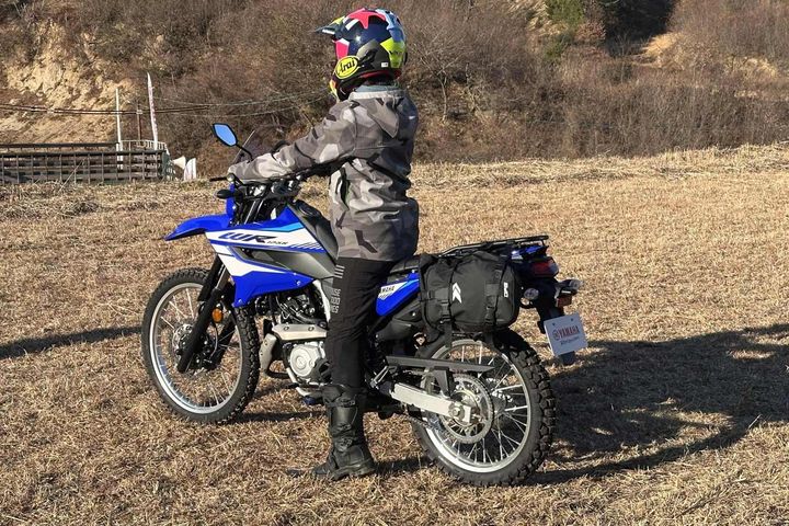 日本でついに発売WR125R プレス試乗インプレッションにゃんばちゃん・難波祐香が感じた「125オフのリアル」