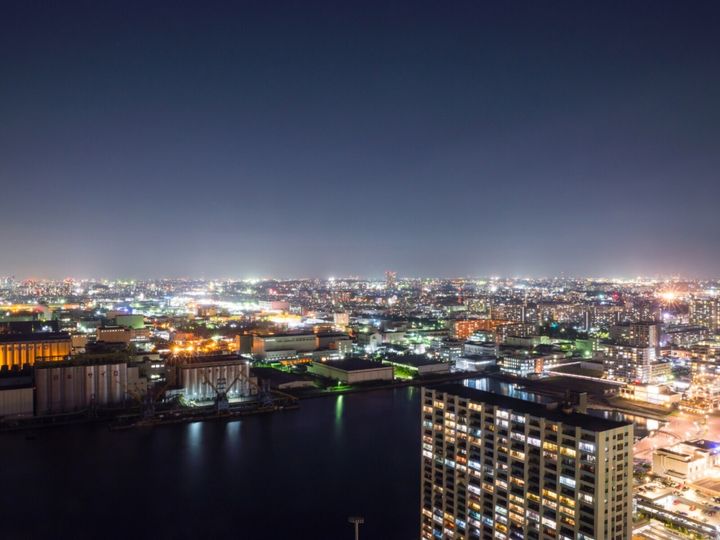 All About ニュース編集部が全国250人を対象に実施した夜景スポットに関するアンケートの調査結果から、好き＆行ってみたい「千葉県の夜景スポット」ランキングを発表！ 2位「千葉ポートタワー」を抑えた1位は？