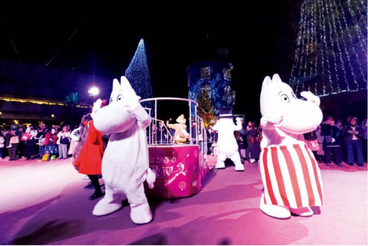 ムーミントロールたちがショーを盛り上げます