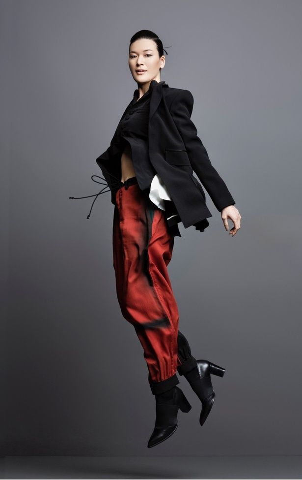 アーティストの諏訪綾子さん