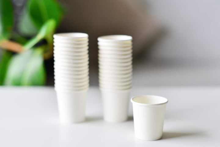 100均「紙コップ」が超優秀で使える！【セリア・キャンドゥ・ダイソー】