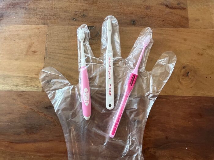 100均『ポリエチレン手袋』が実は万能♡「それ入れる？」が正解。旅行・帰省の救世主でした！