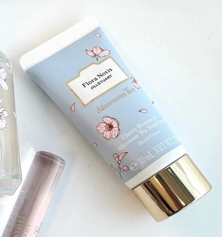 フローラノーティス ジルスチュアート チェリーブロッサム＆アフタヌーンティーブレンド ハンドクリーム