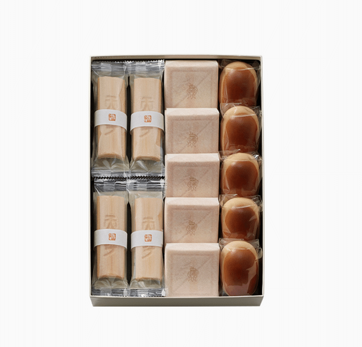 【2025年クリスマス】予算5000円で贈る。自分では買わないけどもらって嬉しいプレゼント16選