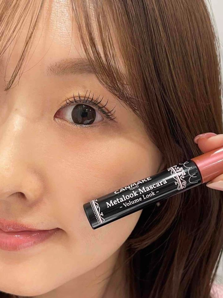 2025年「@cosme TOKYO」で売れたコスメランキング３位 キャンメイク メタルックマスカラ～ボリュームルック～ スウォッチ