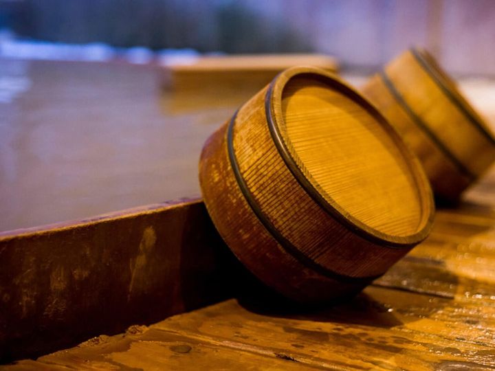 All About ニュース編集部が全国250人を対象に実施した「長期休みに行きたい温泉地に関するアンケート」の調査結果から、「長期休みに行きたいと思う新潟県の温泉地」ランキングを発表！ 2位「月岡温泉」を抑えた1位は？