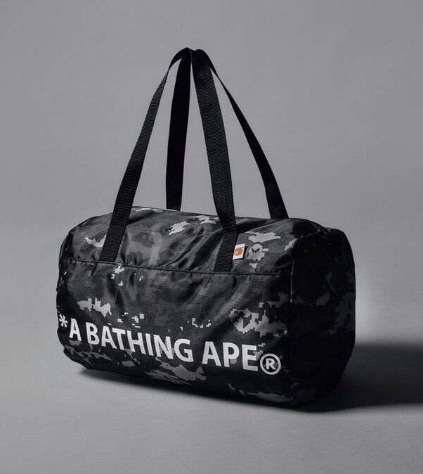 smart3月・4月合併号の特別付録 A BATHING APE®ビッグボストンバッグ