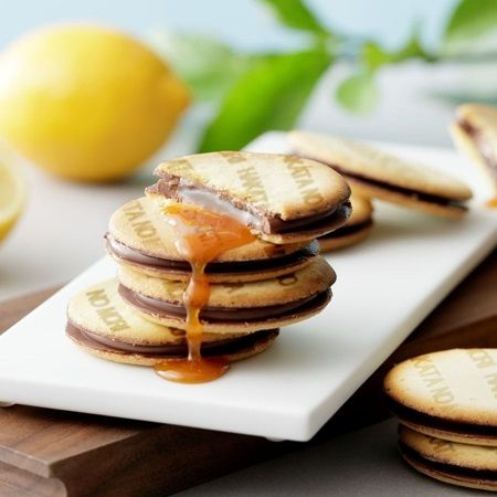 【福岡県福岡市】福岡発のバームクーヘン「Pop!n Baum」と人気の生キャラメルサンド「博多の森 生キャラメルサンド」、博多駅内で販売