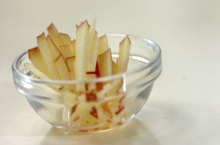 大根とリンゴのサラダの作り方1