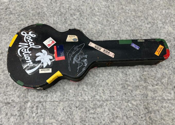 ギターケース（吉田拓郎から）