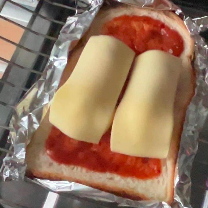 なかよし雪だるまトースト