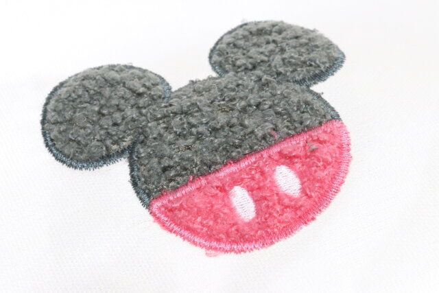 ダイソーのかわいい刺繡付収納ボックス（ミッキーアイコン／ミニーアイコン）