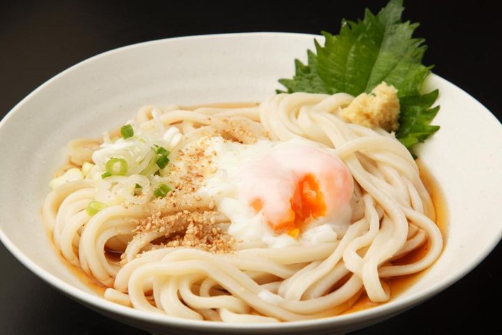老けないうどんの食べ方。正解は素うどん、サラダうどん、温玉うどん、どれ？【老けない食べ方の新常識＃2】