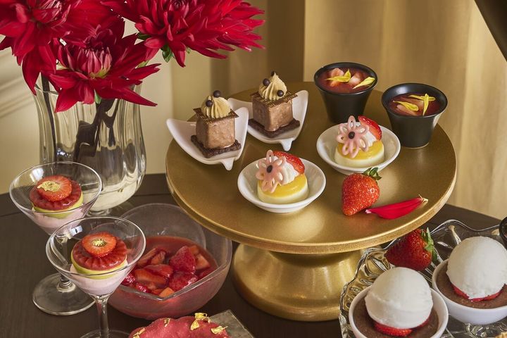 ストロベリーアフタヌーンブッフェ―サロン デュ ストロベリー―（スイーツ1）