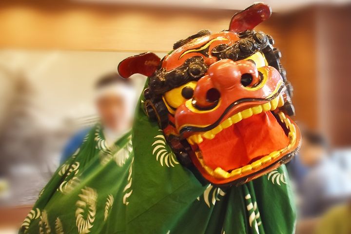 獅子舞練り歩き