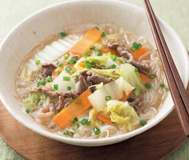 「牛肉と白菜のあつあつ汁ビーフン」 （C）KADOKAWA