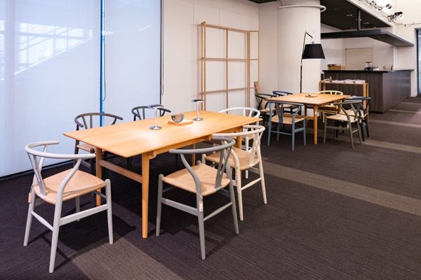 東京・渋谷で「ハンス・ウェグナー展」開催中！名作椅子に座れる体感コーナーも