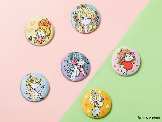 ワンズテラス限定商品の「トレーディング織刺繍缶バッジ」(各770円)