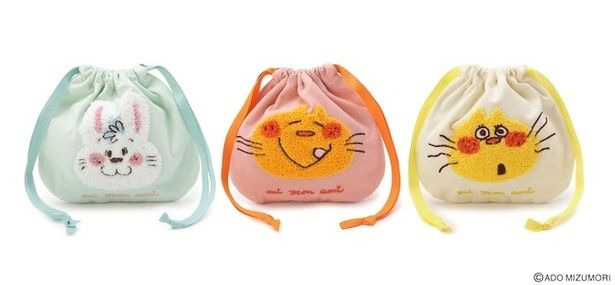 「ワンズテラス」限定商品の「サガラ刺繍巾着」［ブルーグリーン、ピンク、アイボリー］（各1628円）