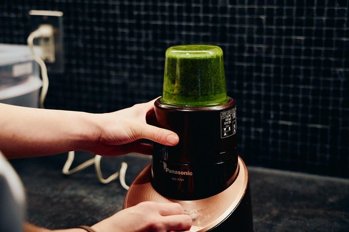 ジェノベーゼソースをつくる