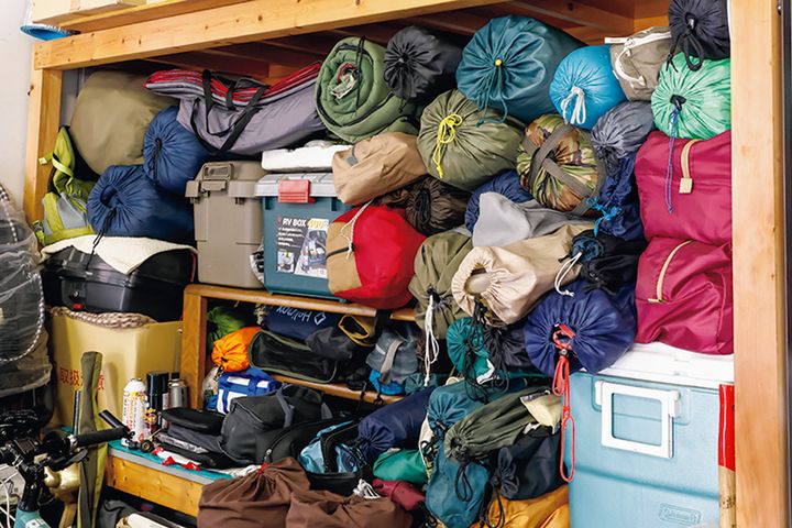 BMWからセローまで！オフロード主体ライダーの広々ガレージ公開と至福のメンテナンス時間