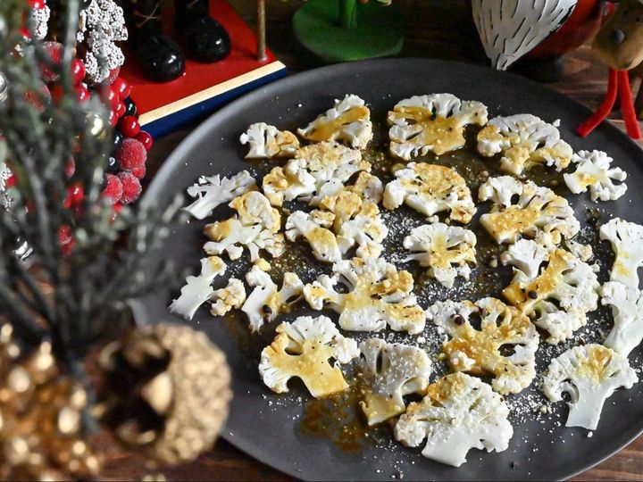 切ってかけるだけ！カリフラワーのおしゃれサラダ