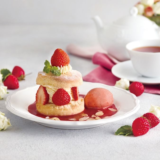 アフタヌーンティー・ティールーム さくふわスコーンサンド 苺