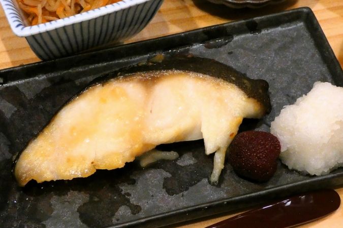 銀しゃりとだし茶漬け 釜のうさぎ 銀鱈の西京焼き