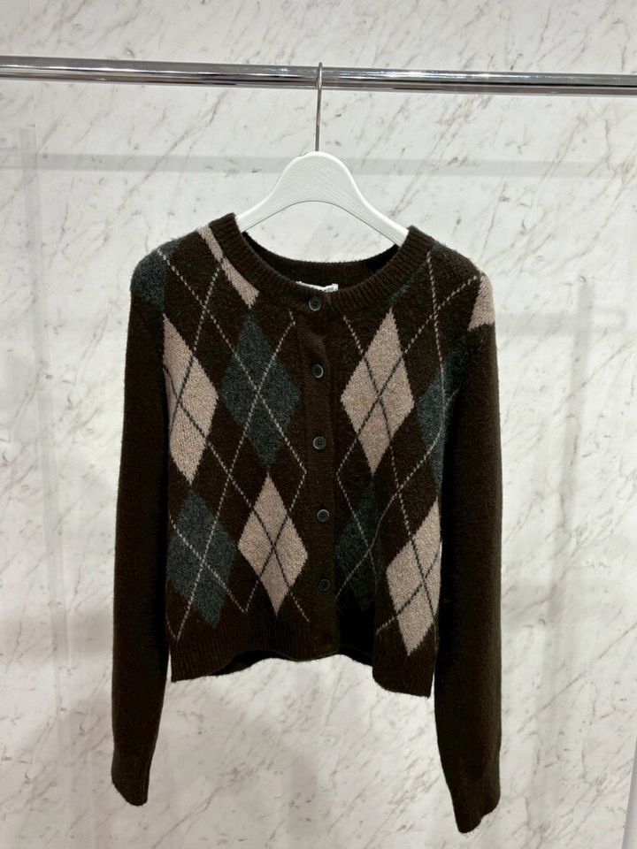 GU パフニットアーガイルクルーネックカーディガン