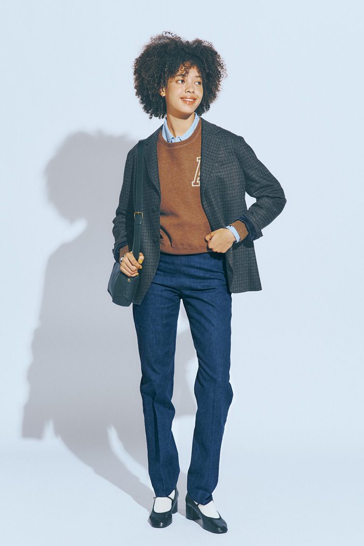 一気にカジュアル上品なコーデになる。デニム with ジャケットのコーデ7選