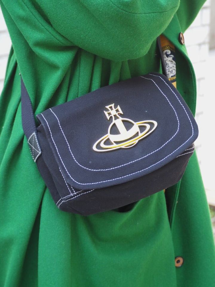 ヴィヴィアンウエストウッド