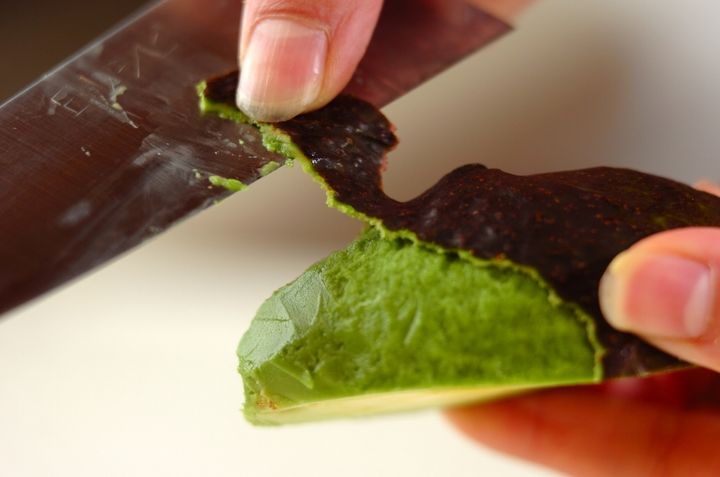 アボカドと生ハムのブルスケッタの下準備1