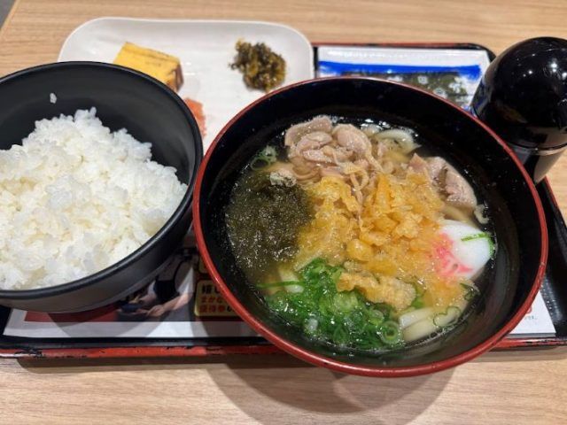 資さんうどん 朝定食