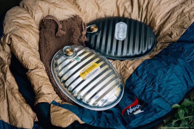 キャンパーに人気の「黒の湯たんぽ」