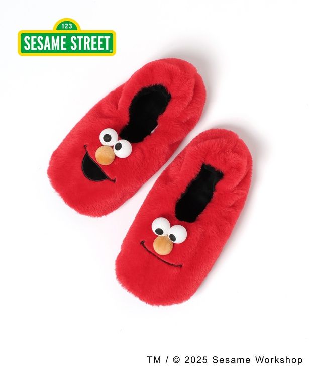 「【セサミストリート】ルームシューズ(エルモ)」(3990円)