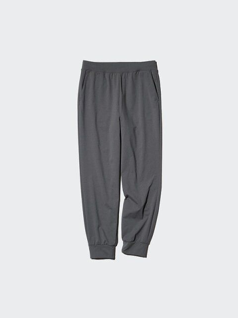 ユニクロのウルトラストレッチアクティブジョガーパンツ