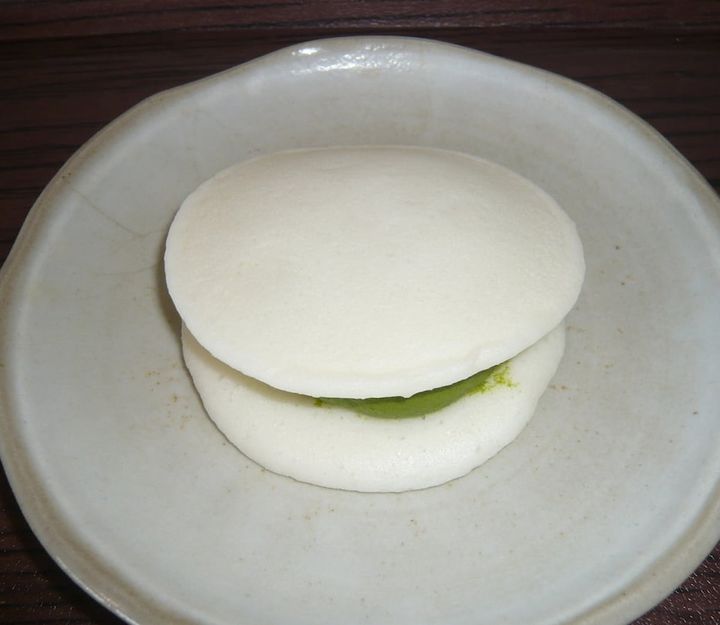 セブン‐イレブン「もちっと白いどら焼宇治抹茶といちご」