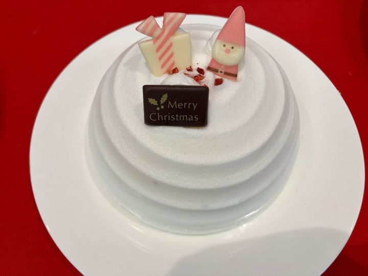 「小さなスノーボンブ 3.5号」（ローソン提供）