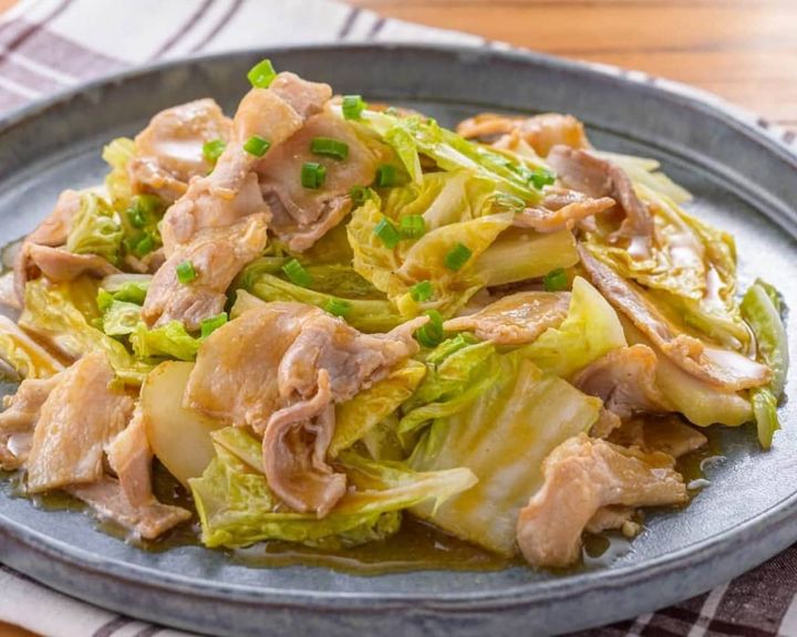 「豚バラ白菜炒め」レシピ