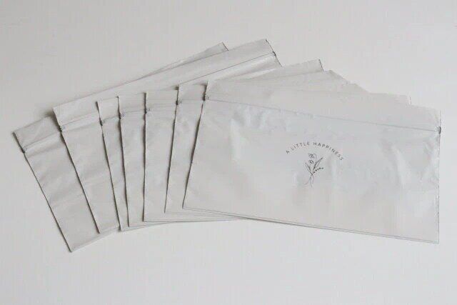 ダイソーの置き型サニタリーバッグ